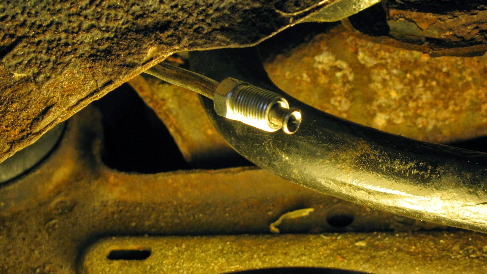 The Original Mechanic: How to repair a broken brake line with a double