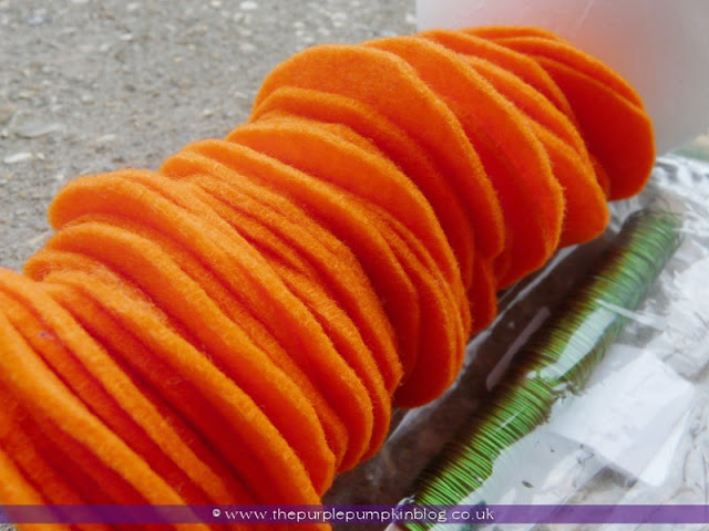 ~Felt Ruffle Pumpkin {Crafty October} at The Purple Pumpkin Blog~