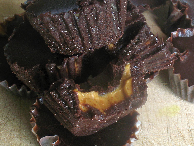 Raw Cocoa Nut Butter Cups Lisa's Kitchen Vegetarian Recipes