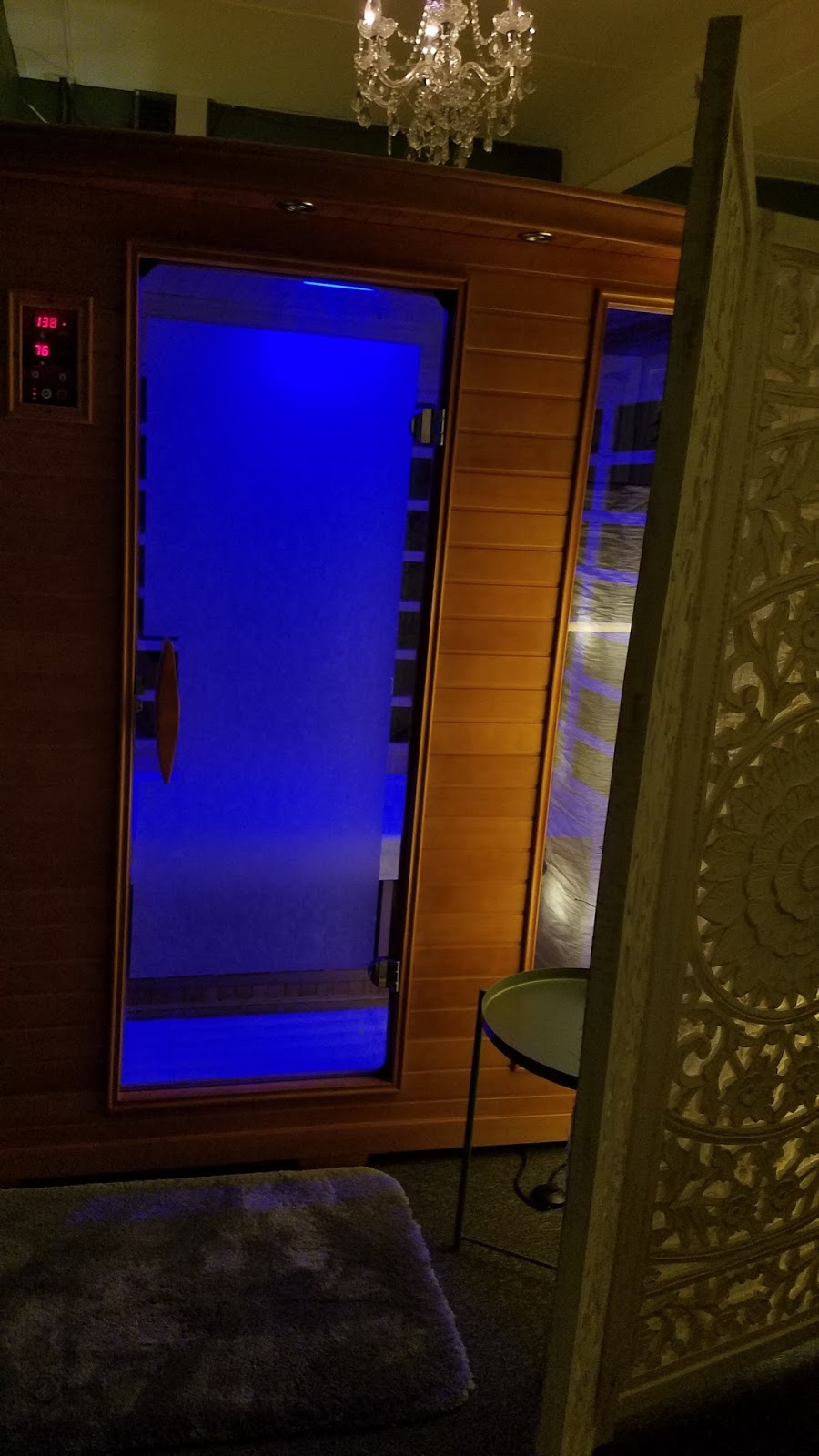 900px x 1600px - Hip In Detroit: Heat Up Your Life At The New Rouge Sauna