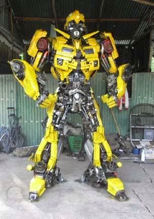 Replika Robot Transformers Mirip Aslinya Dari Thailand