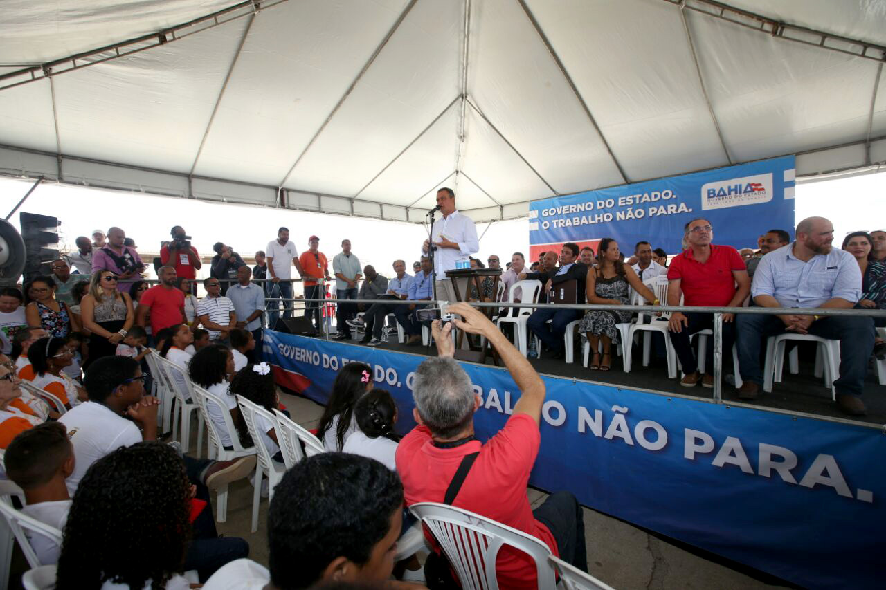 Rui autoriza sistema de abastecimento de água no valor de R$ 6,5 milhões em Canudos