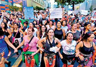 Las "hijas de las esterilizadas" marchan por la vida y contra el fujimorismo keiko-no-va