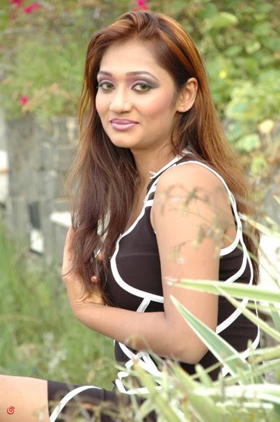 Upeksha Swarnamali ~ Sl Famous Player