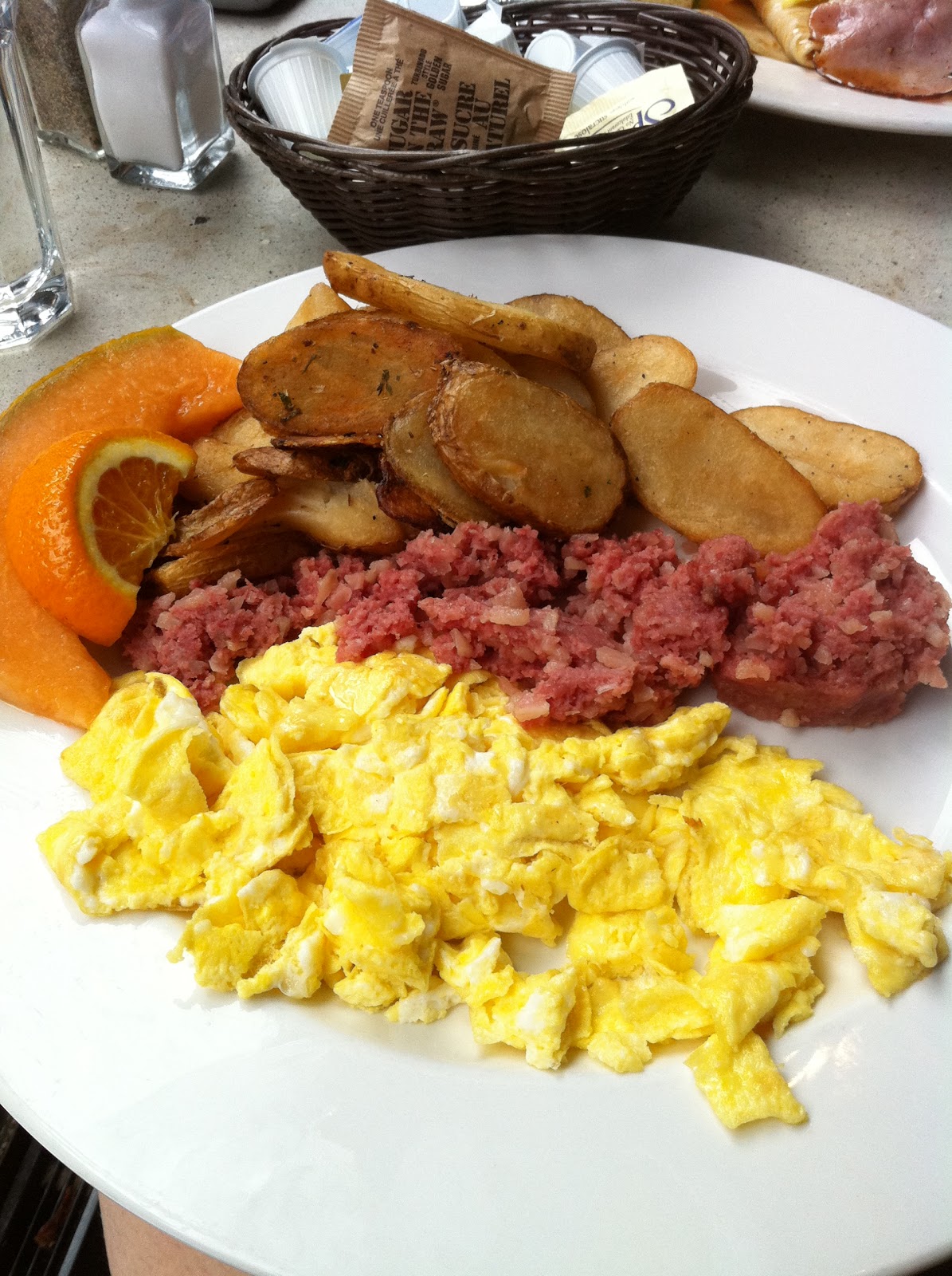 to.live.my.life Eggspectation RestoCafeBar