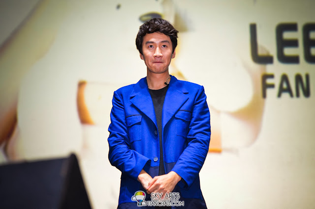 Lee Kwang Soo, the tall and funny guy you should meet at least once in a life time because he can surely make you smile Lee Kwang Soo Fan Meeting in Malaysia