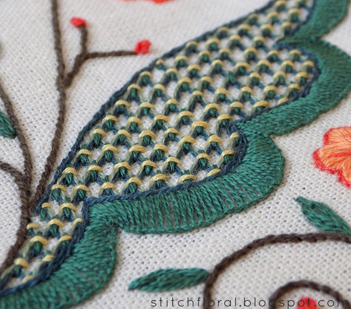 Buttonhole stitch Lesson 3 Filling the shapes Stitch Floral