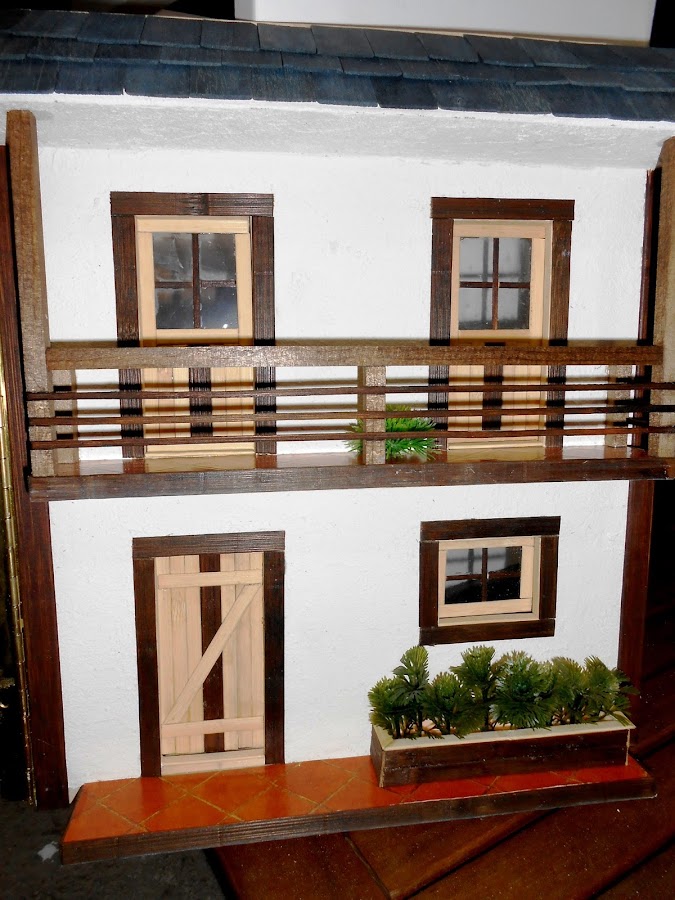 mesilla casa de muñecas