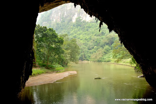Découvrir les mystérieux de la cave Puong, Lac de Ba Be - Photo An Bui Découvrir les mystérieux de la cave Puong, Lac de Ba Be - Photo An Bui