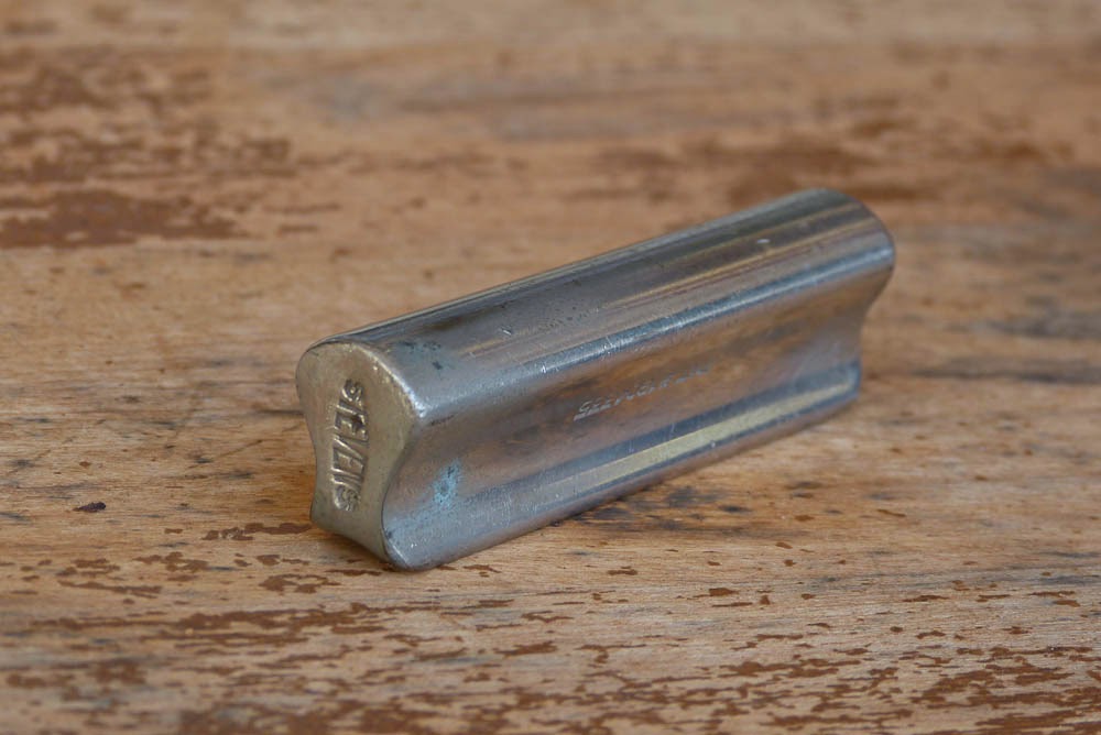 c.1950 Stevens AP&M Co. Lap Steel Bar