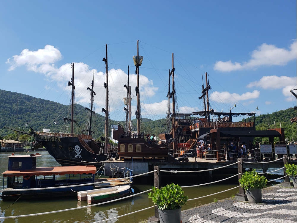 Barco Pirata Camboriú