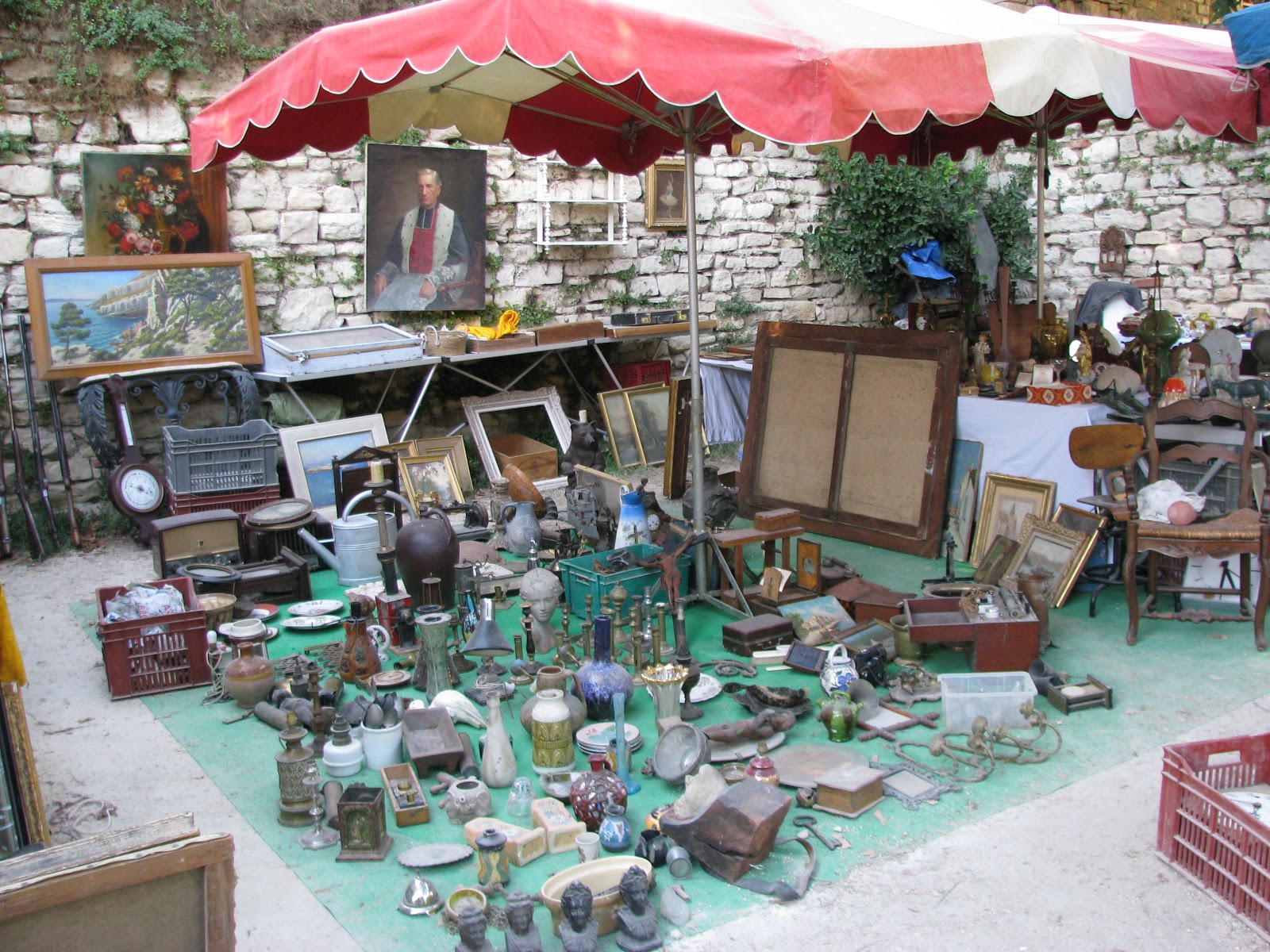 Edouard Chaulet - Barjac: BARJAC brocante au fil du temps