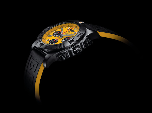 BREITLING CHRONOMAT 44 BLACKSTEEL SPECIAL EDITION blog debajo del reloj lateral 2 BREITLING CHRONOMAT 44 BLACKSTEEL SPECIAL EDITION blog debajo del reloj lateral 2