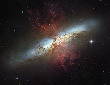 galáxia starburst