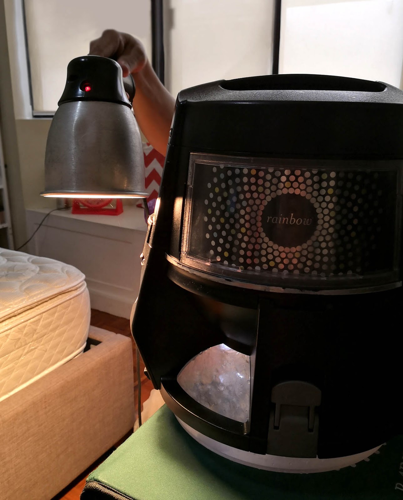 MrsMommyHolic Our Rainbow Vacuum Demo experience (to buy or not to buy?)