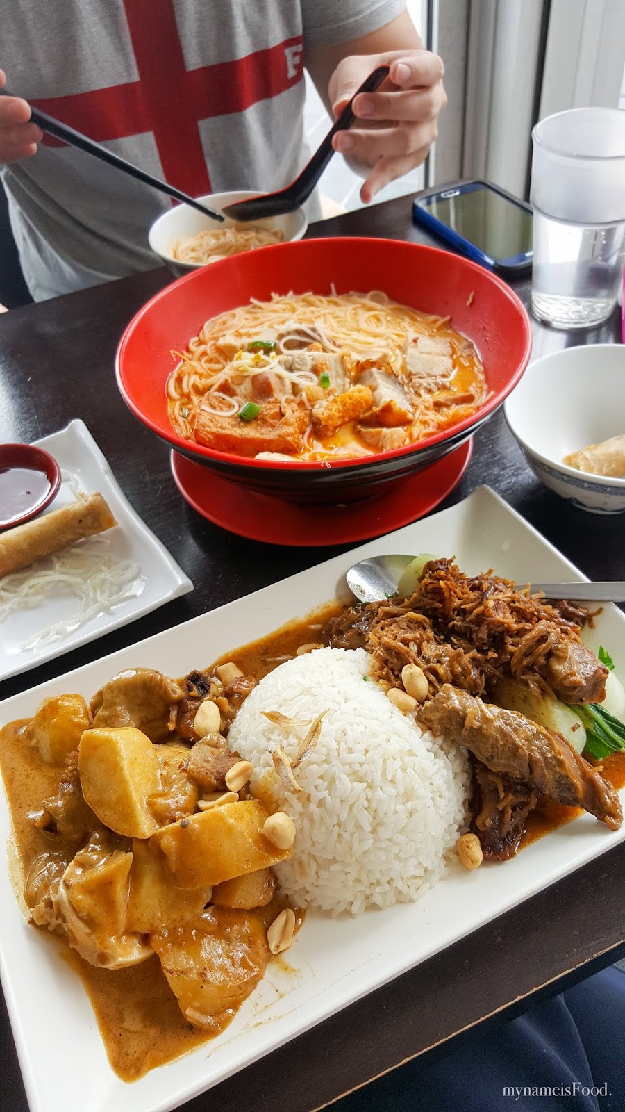 Laksa Hut Indooroopilly, Brisbane my name is Food.