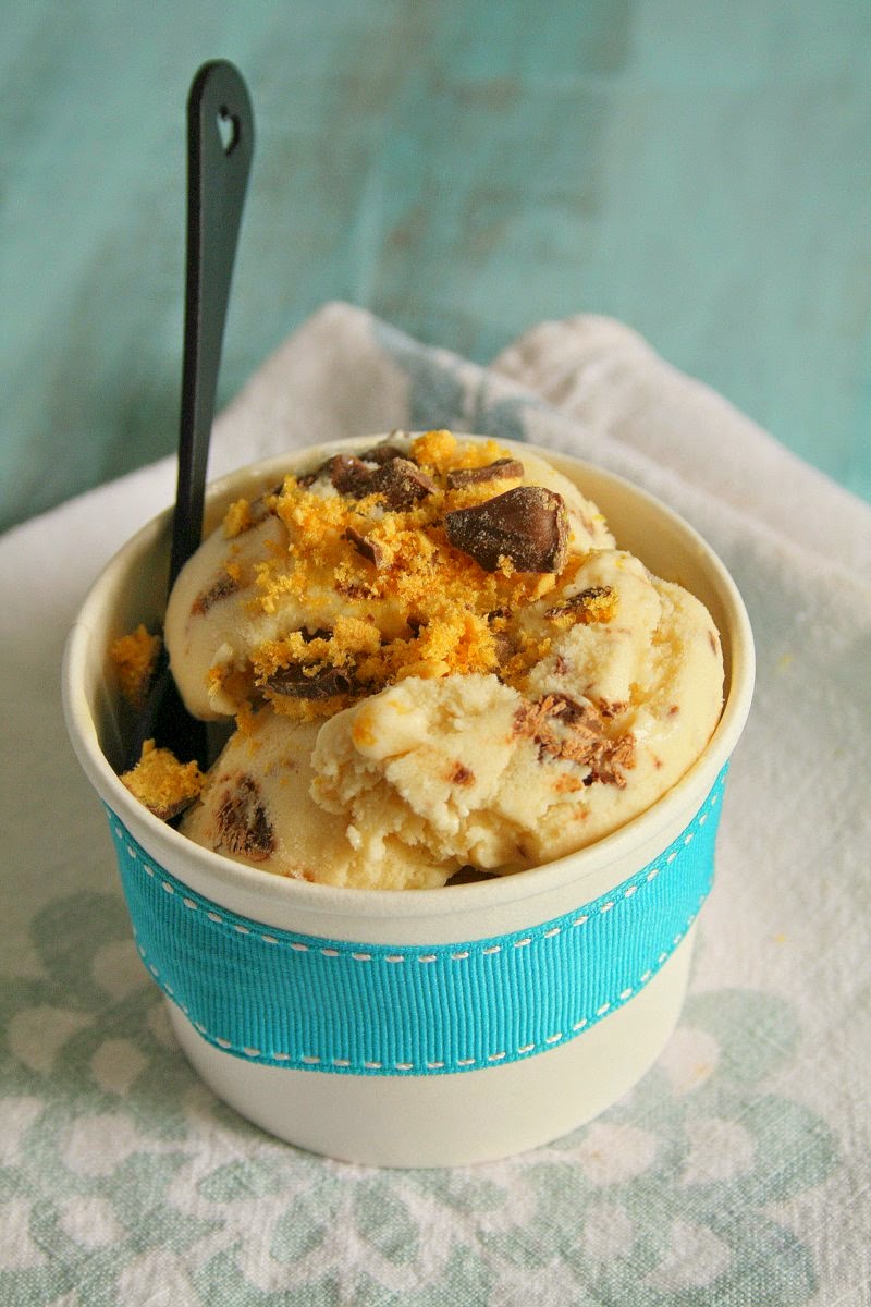 Cupcakes & Couscous: Honeycomb Cheesecake Frozen Yoghurt