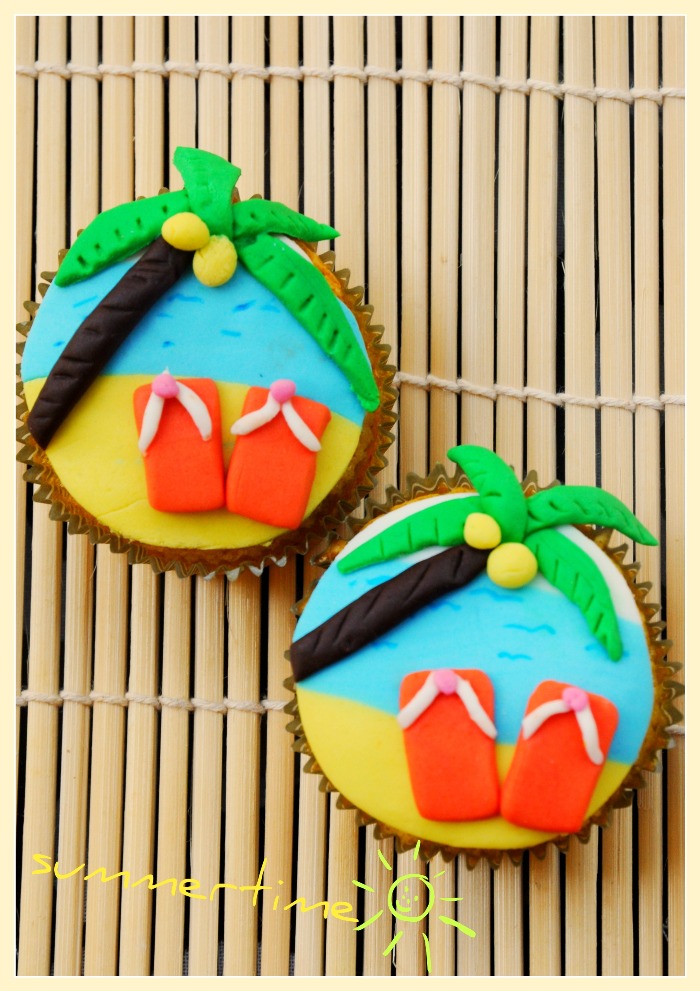 DIY Beach Summer Party Cupcakes - via BirdsParty.com