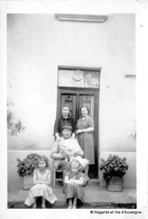 Photos de familles d'Auvergne en noir et blanc