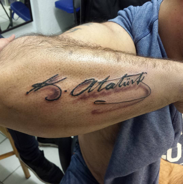 55+ Gambar Tato Nama Di Tangan Keren