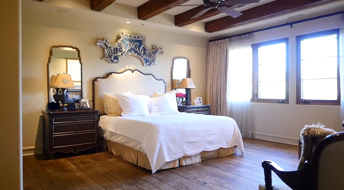 57 Photos vs. 23582 Park South St, Calabasas, CA Interior Design Luxury Mansion Tour