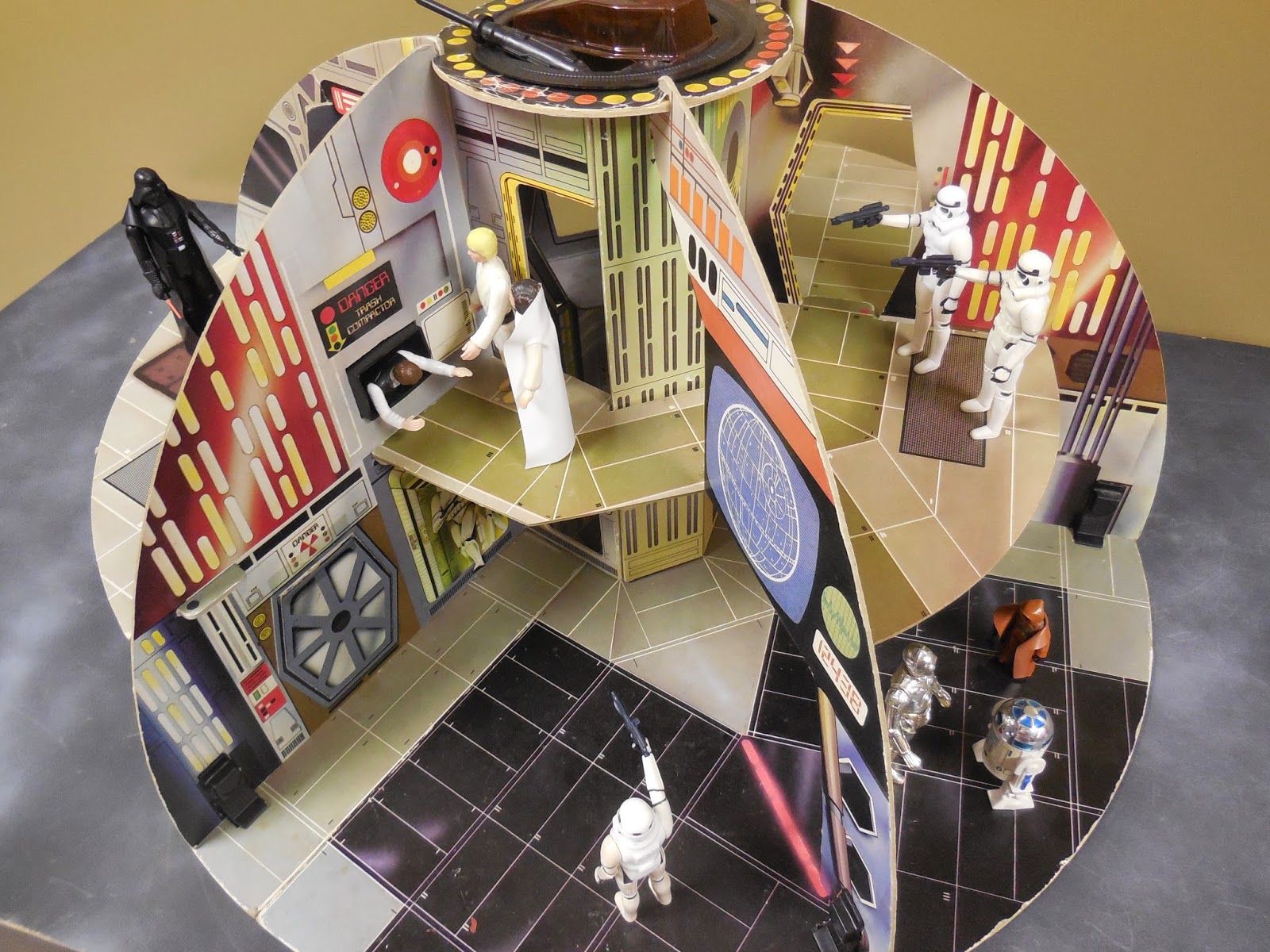 Vintage Kenner Star Wars Toys: Death Star playset (Palitoy)