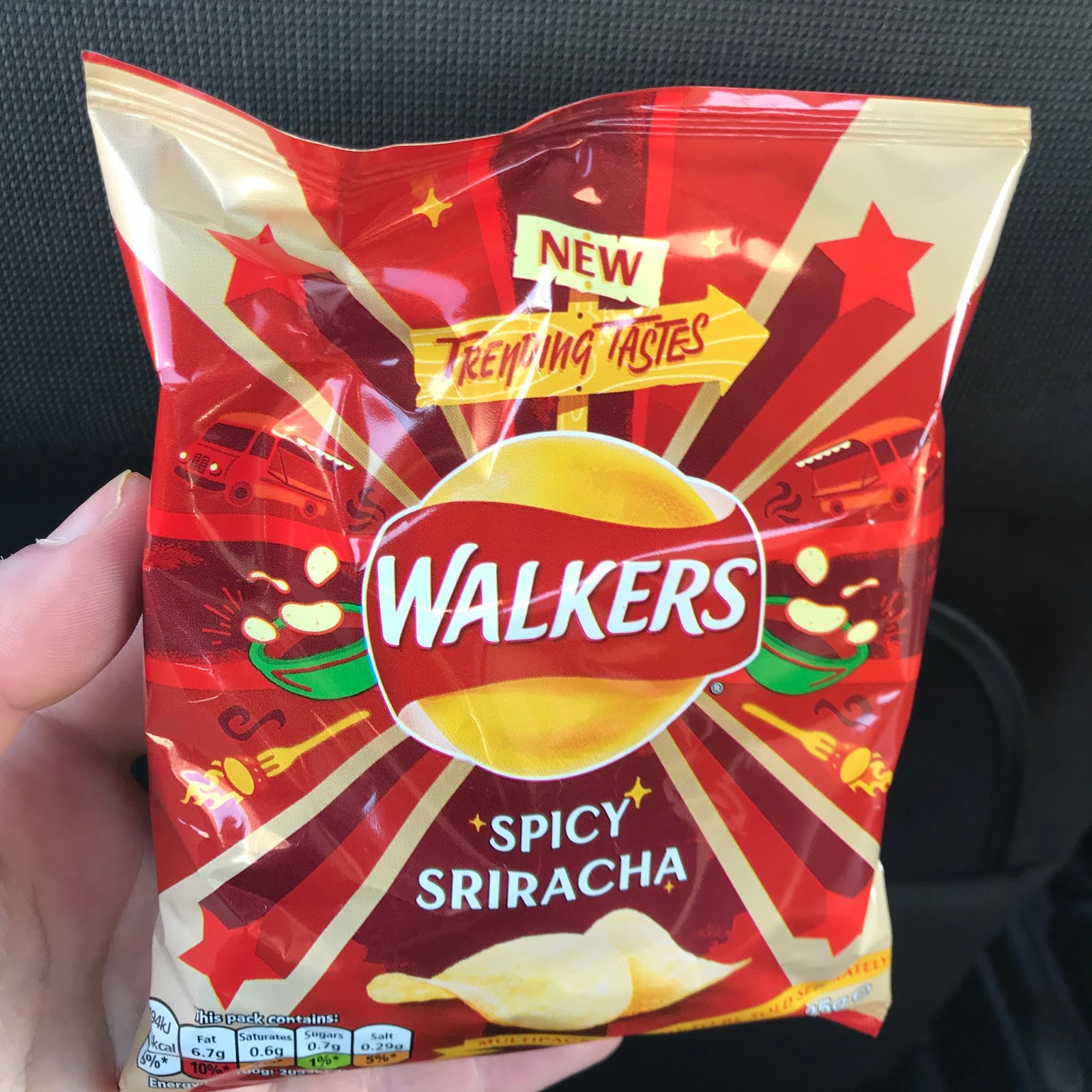 Walkers Trending Tastes Crisps Spicy Sriracha & BBQ Pulled Pork