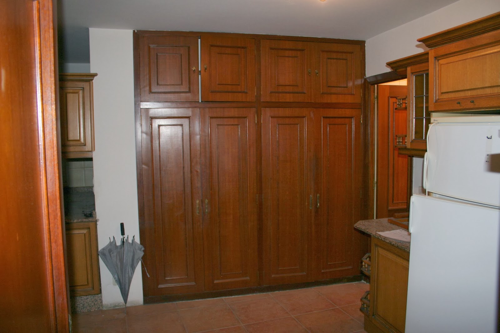 roomyshowroom: -" LOS MUEBLES DE MI COCINA SON OSCUROS"... -PÍNTALOS!!!!!!!