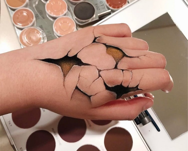 Former Teacher Uses Mind-Bending Makeup Illusions to Split People into Pieces
