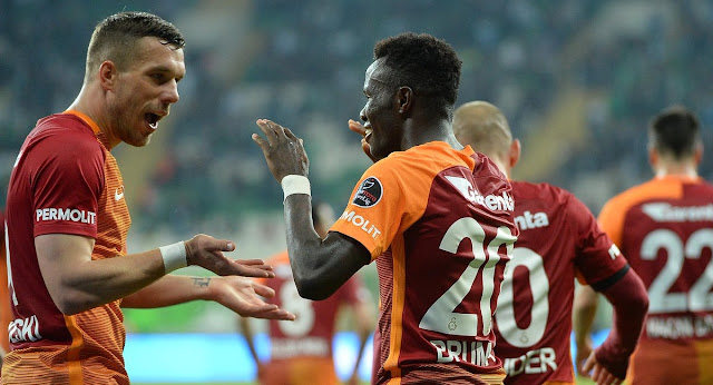 Lukas Podolski: Galatasaray'a döneceğimi düşünüyorum..