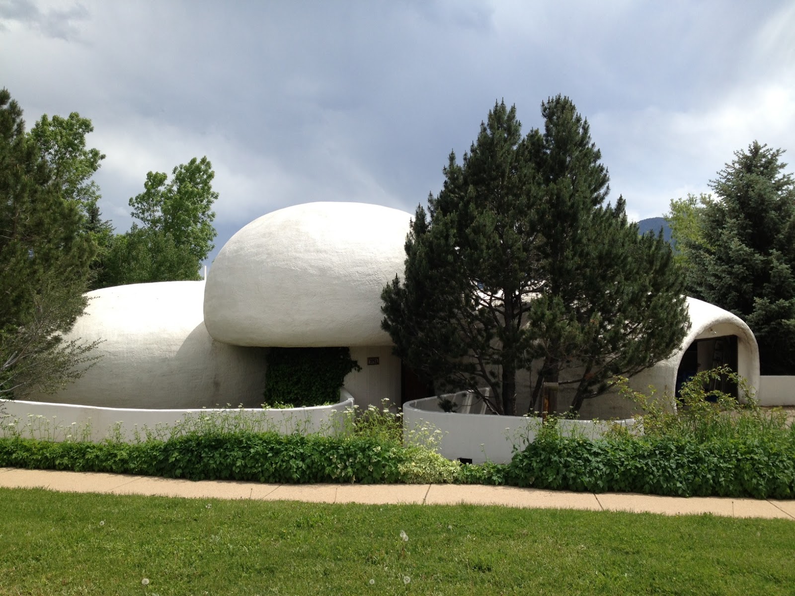 poeschl on cars The Jetsons at Home in Boulder, Colorado (Part One)