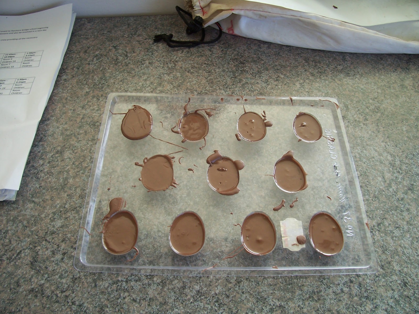 Isabella How to make chocolate Easter eggs By Isabella