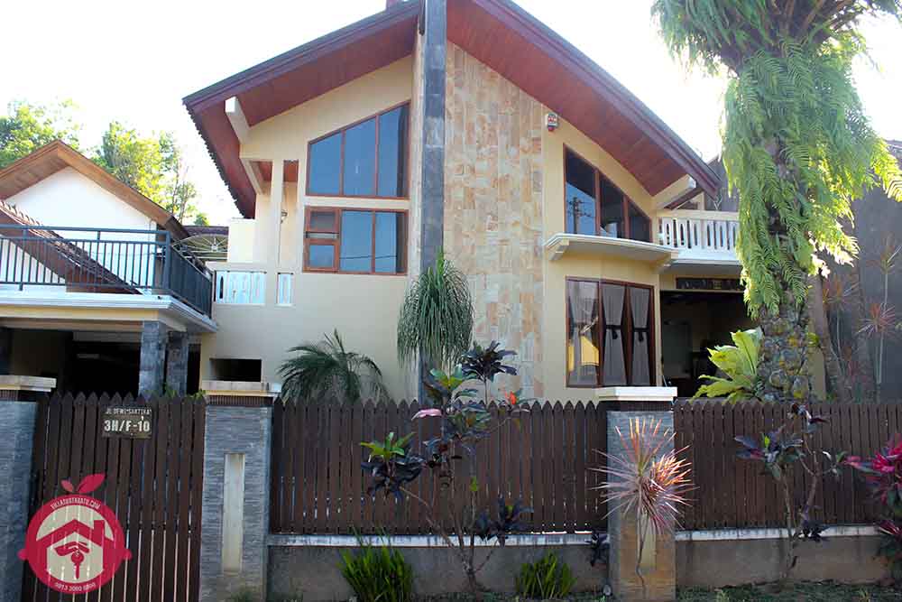 30+ Villa Rumah Kayu Batu Malang PNG