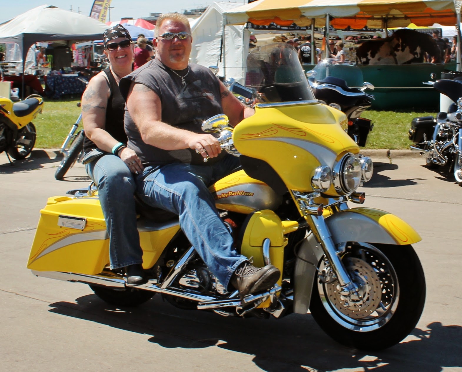Lowrider In The Wind: Rally on the River