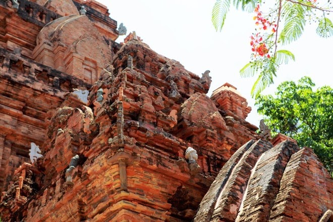 Hình ảnh tháp Bà Ponagar Nha Trang
