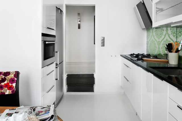 UN MINI APARTAMENTO Y MUCHO INGENIO [] VERY SMALL APARTMENT AND MUCH