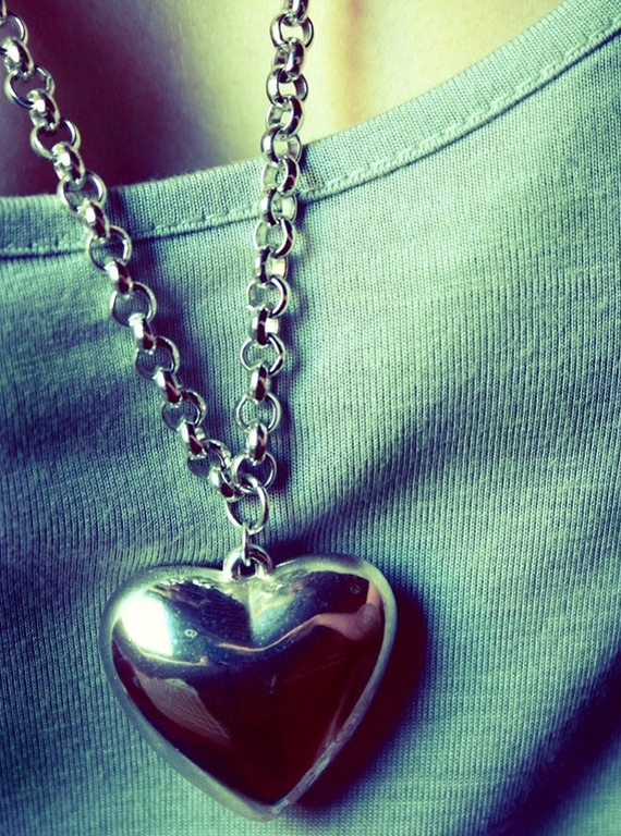 Разбитое сердце картинки вк