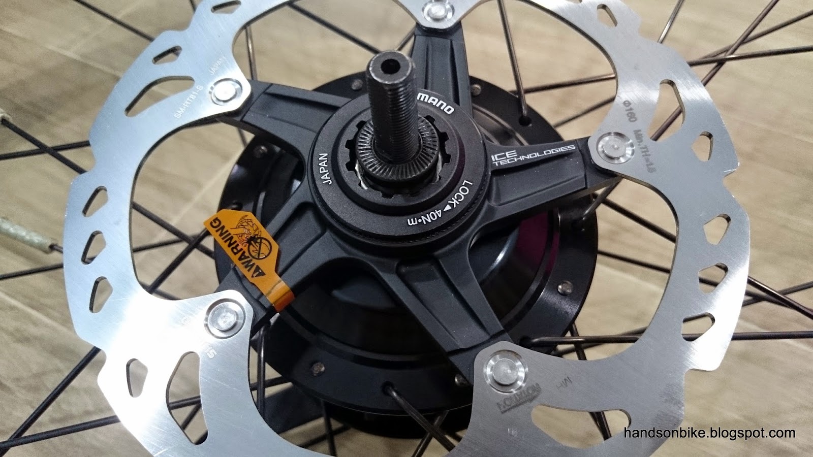 Shimano SM-RT81 Centerlock Lockring and Washer – Condor Cycles