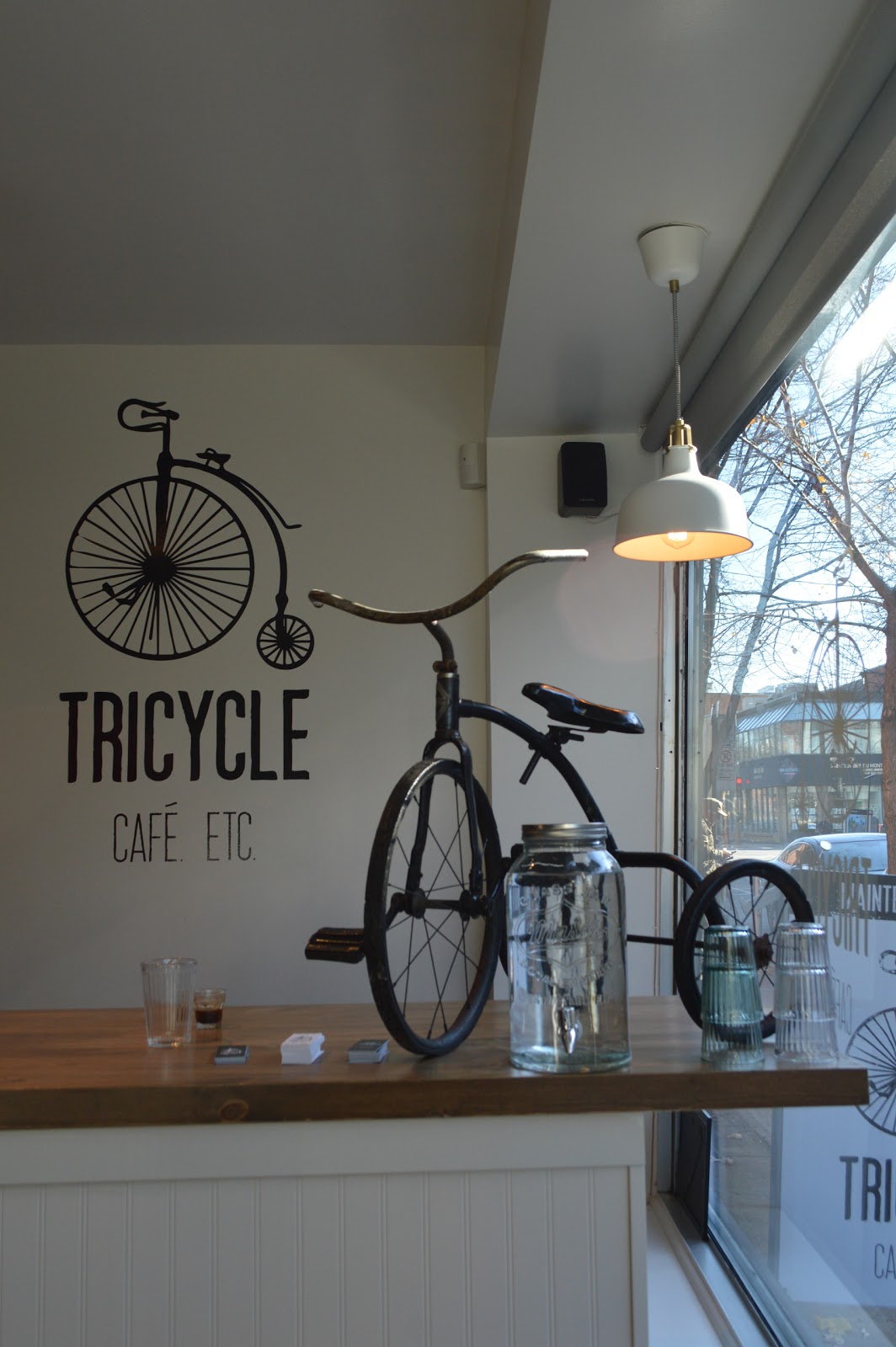 Café Tricycle sympathique café de quartier