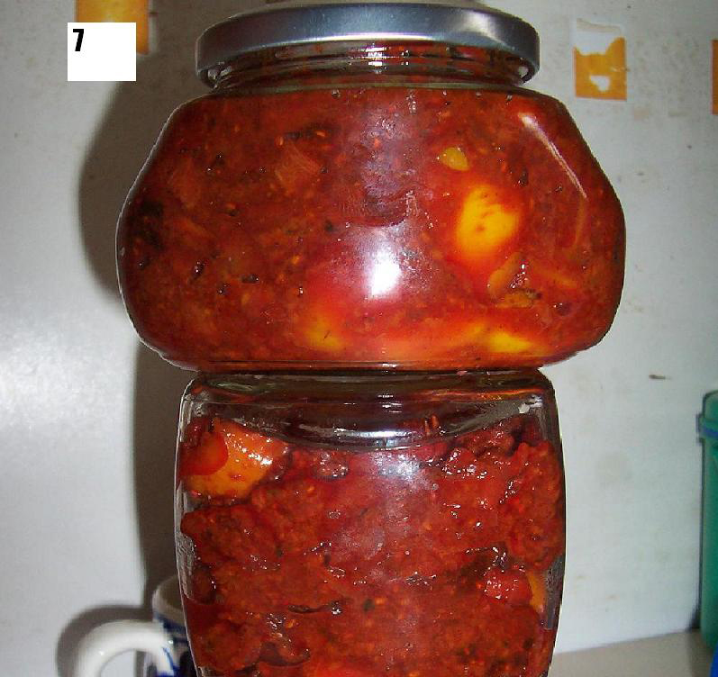 Dragmire's Recipes and Other Ramblings: Raspberry and Apple Chutney