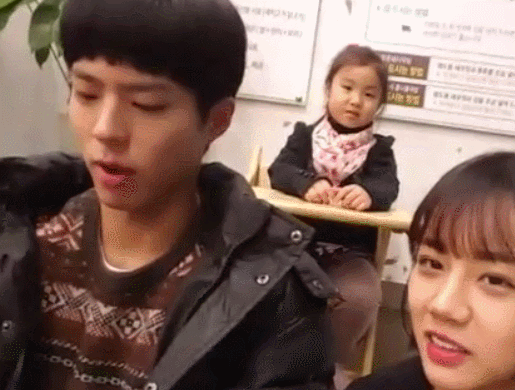 오늘자 V앱 응답하라1988 덕선(혜리)+택(박보검) | 인스티즈