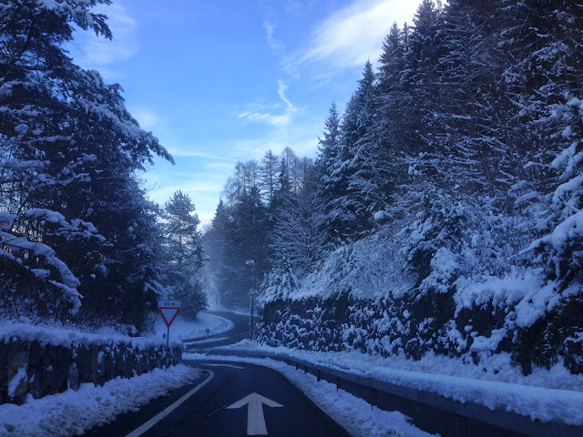 Driving from Zurich to Interlaken, Switzerland 2015 (kennethstephanie.com)