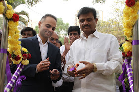Photo - 1 - Inauguration by MLA Munirathna and Dr. Amen Dhyllon, CEO, TeslaENERGY Pvt Ltd Photo - 1 - Inauguration by MLA Munirathna and Dr. Amen Dhyllon, CEO, TeslaENERGY Pvt Ltd