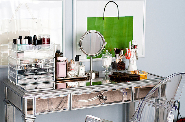 Visita ao Quarto de Vestir ou Closet da Blogueira. Blog Achados de Decoração Visita ao Quarto de Vestir ou Closet da Blogueira. Blog Achados de Decoração