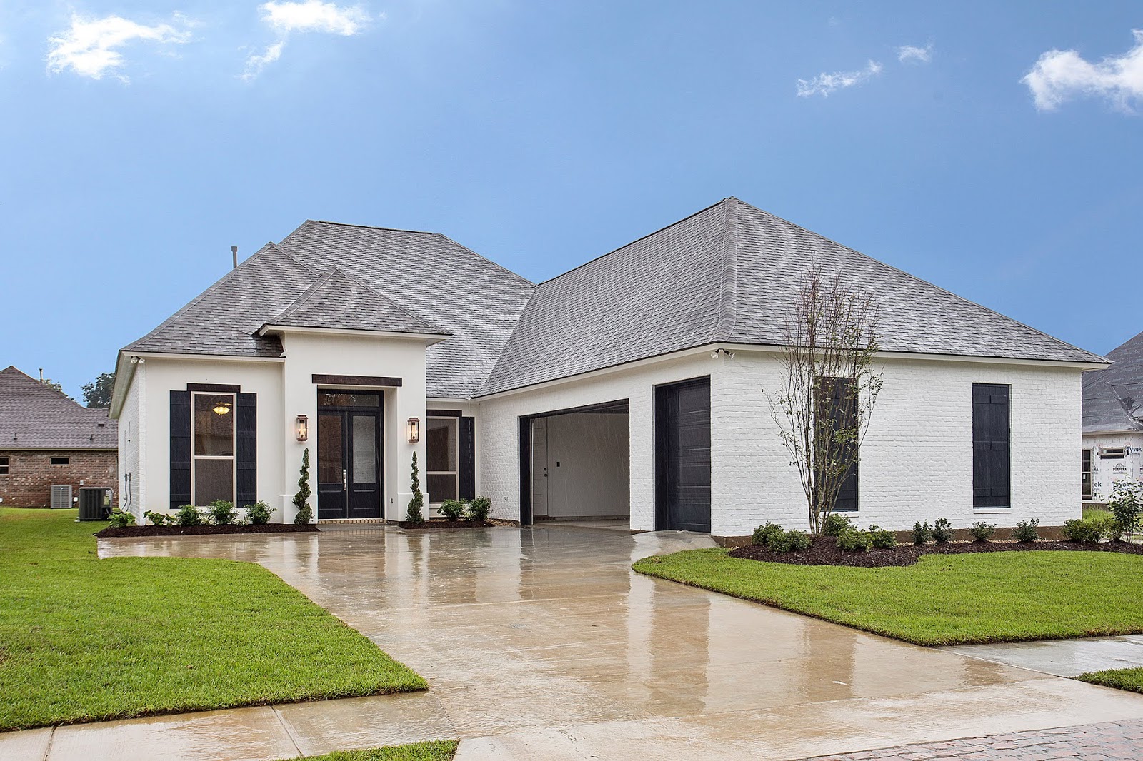 Oakbourne in Dutchtown Upscale Custom Home Community