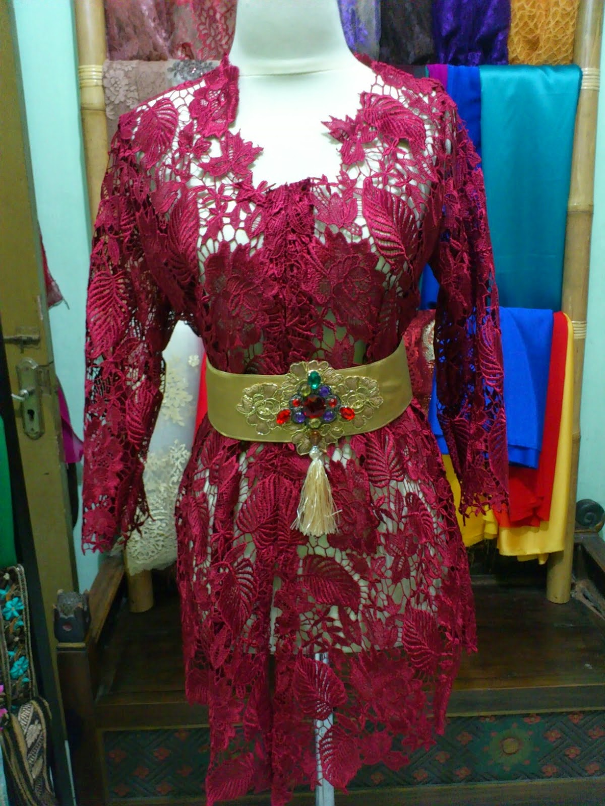 Kumpulan Foto Model Baju Kebaya Chemical  Kebaya Model Baru