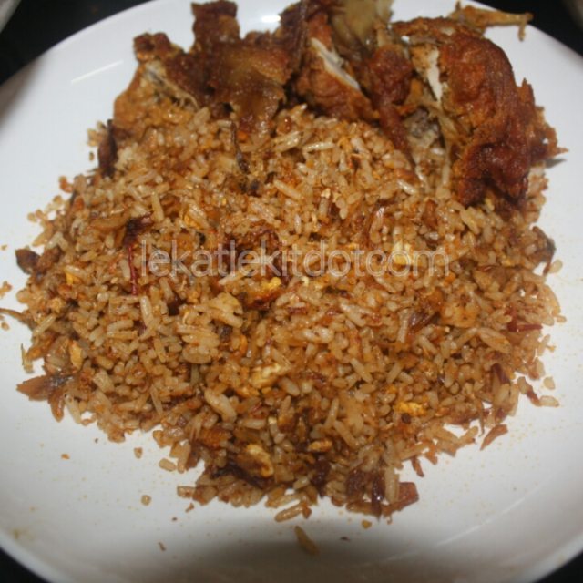 Resepi Nasi Goreng Ikan Bersempena Harga Tol Naik Lekat
