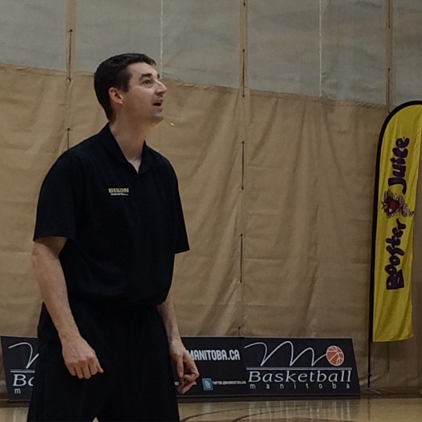 CLINIC VIDEOS NOW READY 275 Attend Basketball Manitoba Super Coaches