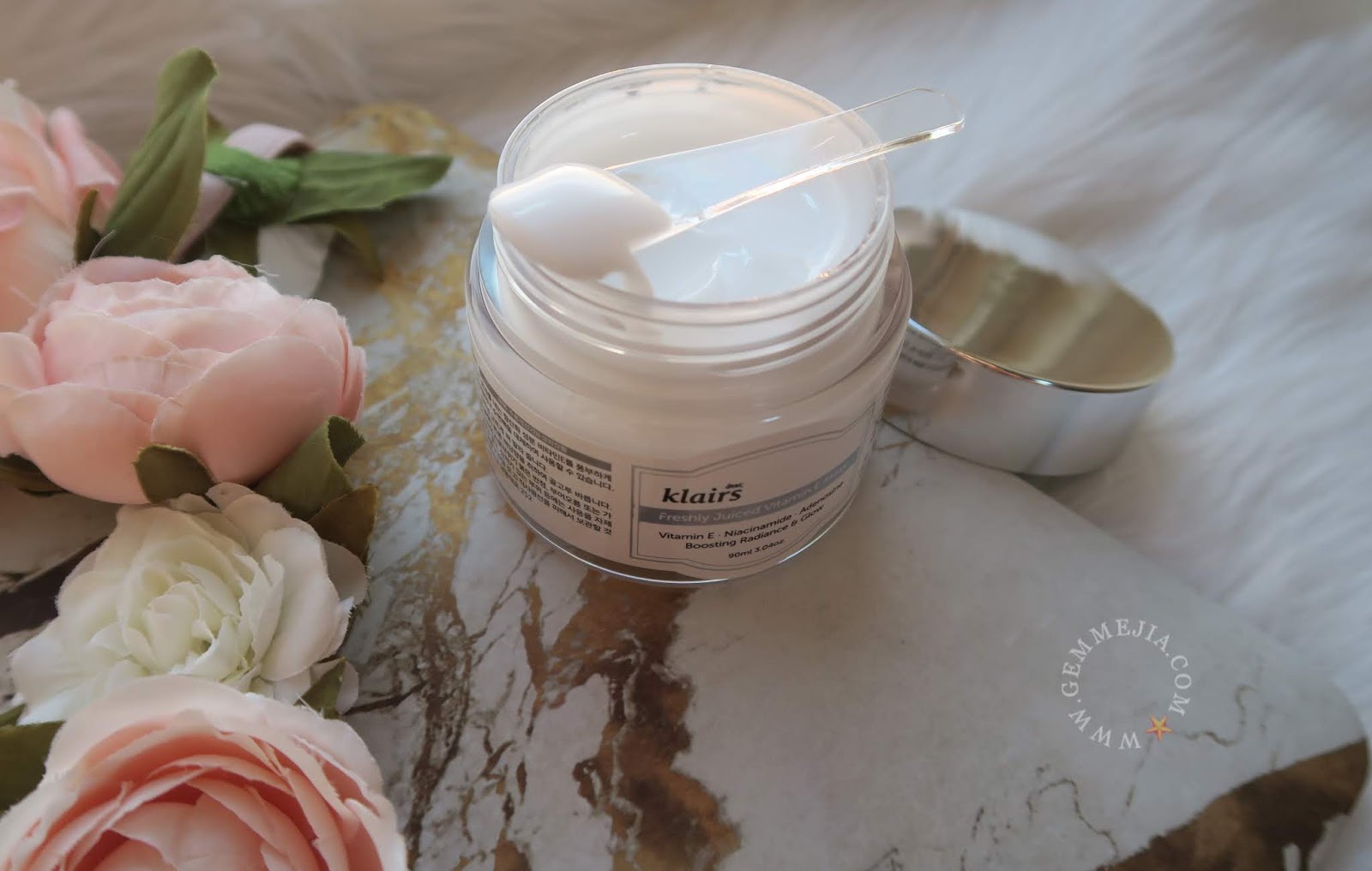 Download Klairs Freshly Juiced Vitamin E Mask Gemmybear PSD Mockup Templates