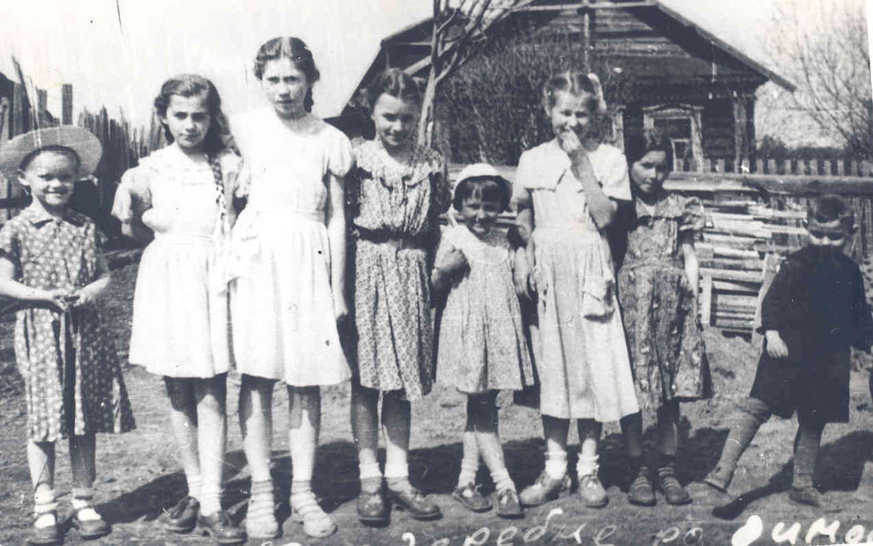 Как жили дети в 1920 1930 годы. Одежда детей 40-х годов. Дети 50 х годов в деревне. Деревня 30 годов. Одежда детей до войны.